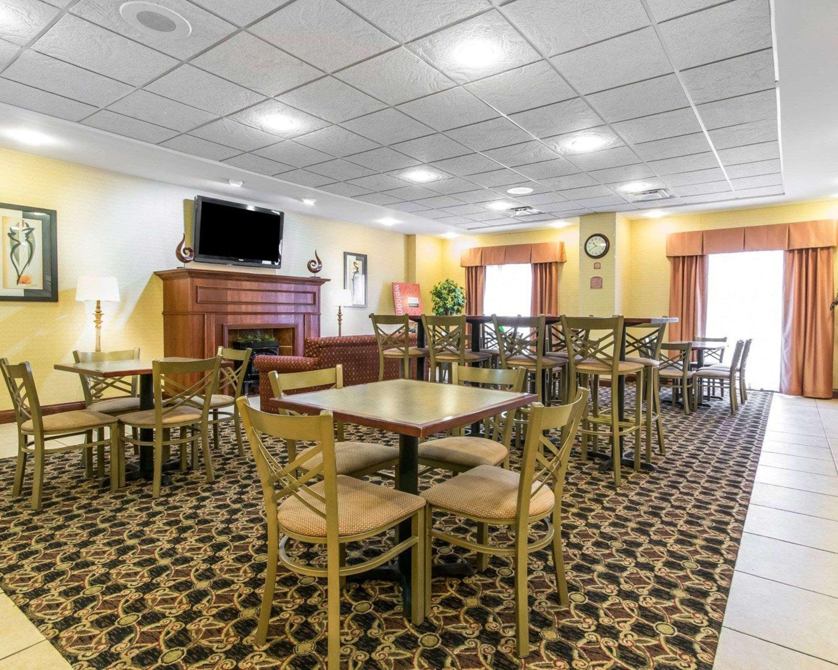 Comfort Suites South Point - Huntington Екстер'єр фото