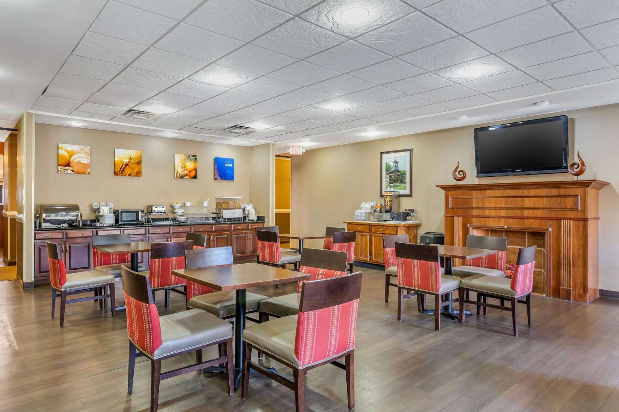 Comfort Suites South Point - Huntington Екстер'єр фото