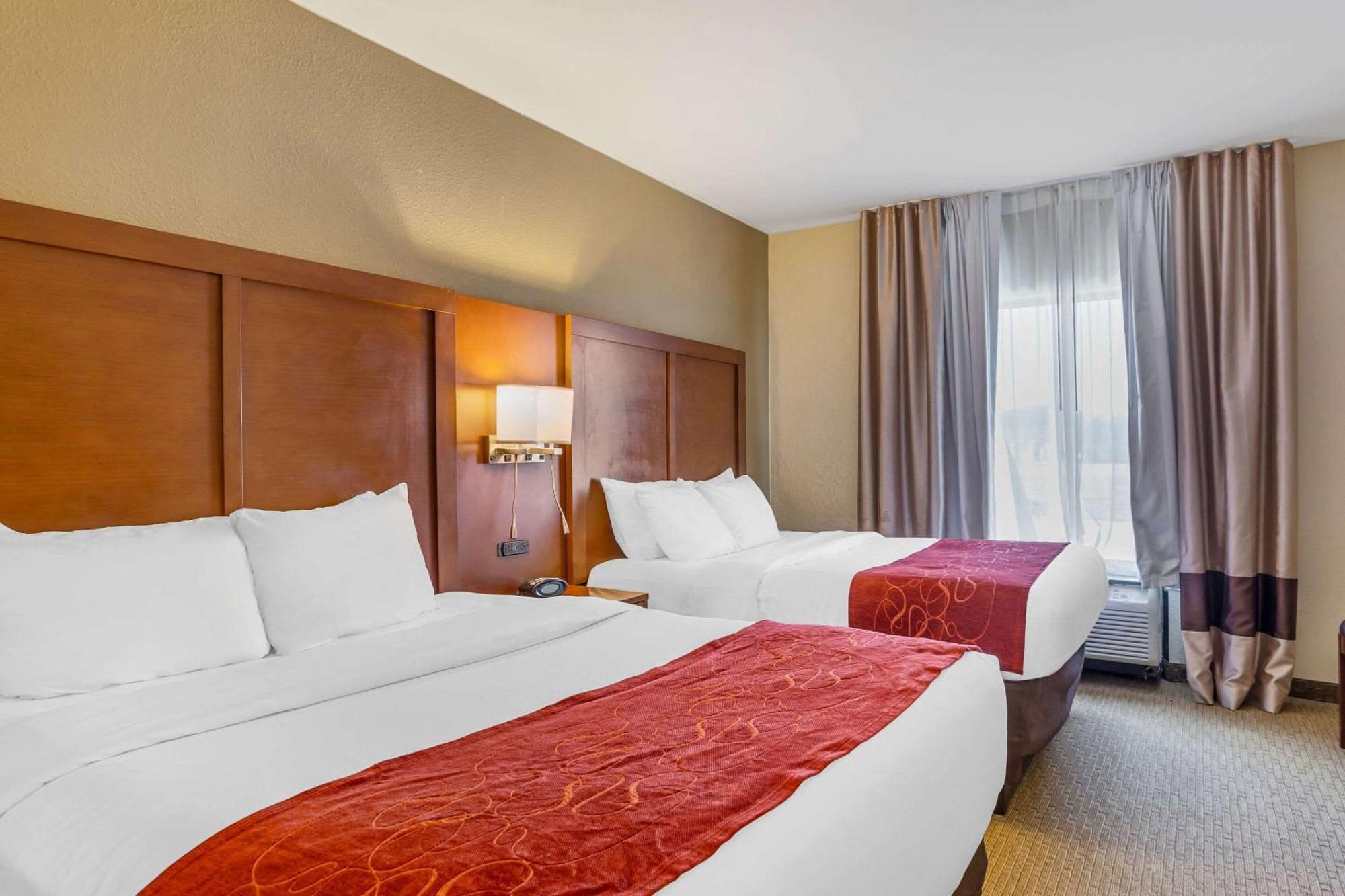 Comfort Suites South Point - Huntington Екстер'єр фото