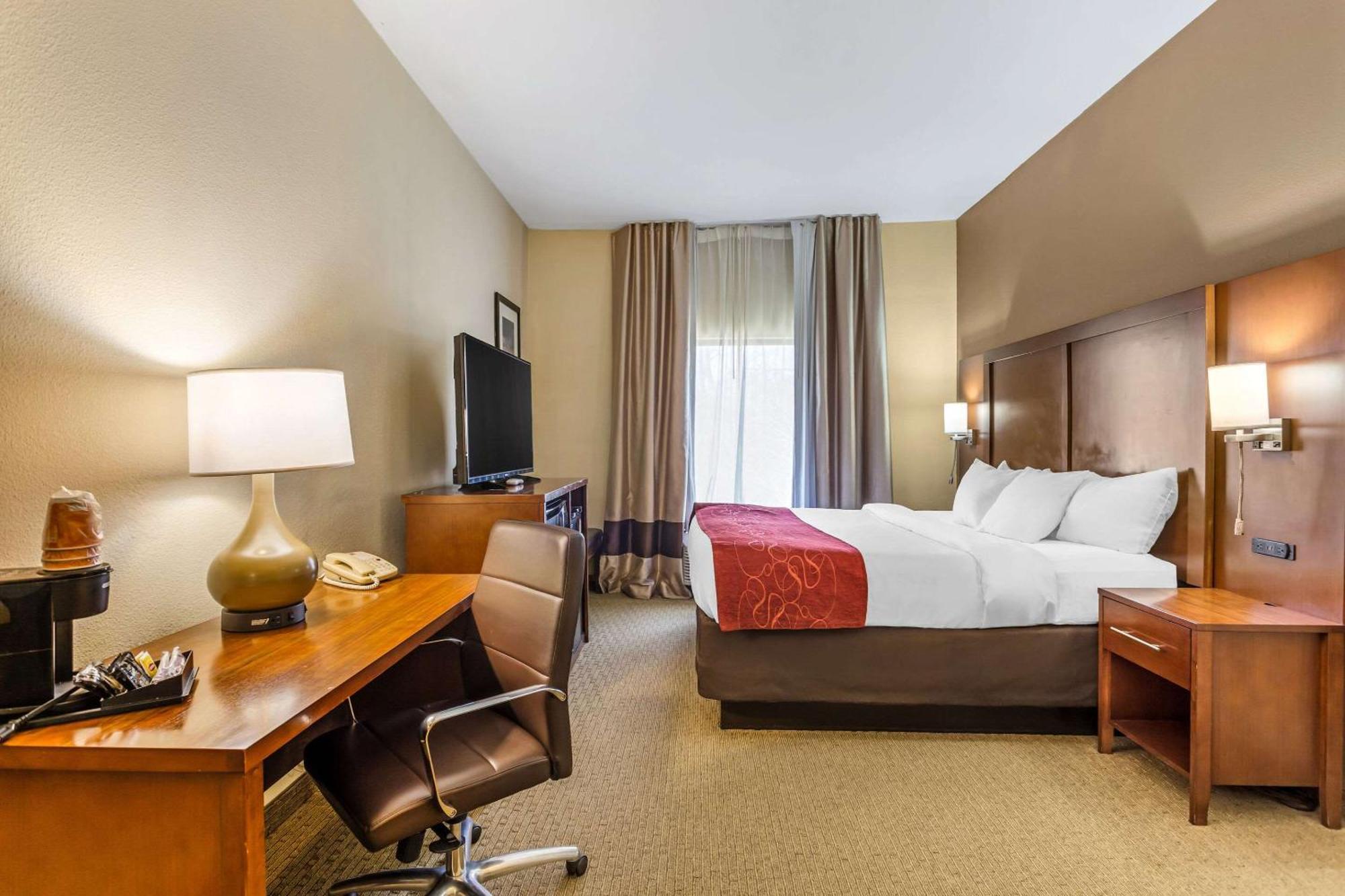 Comfort Suites South Point - Huntington Екстер'єр фото