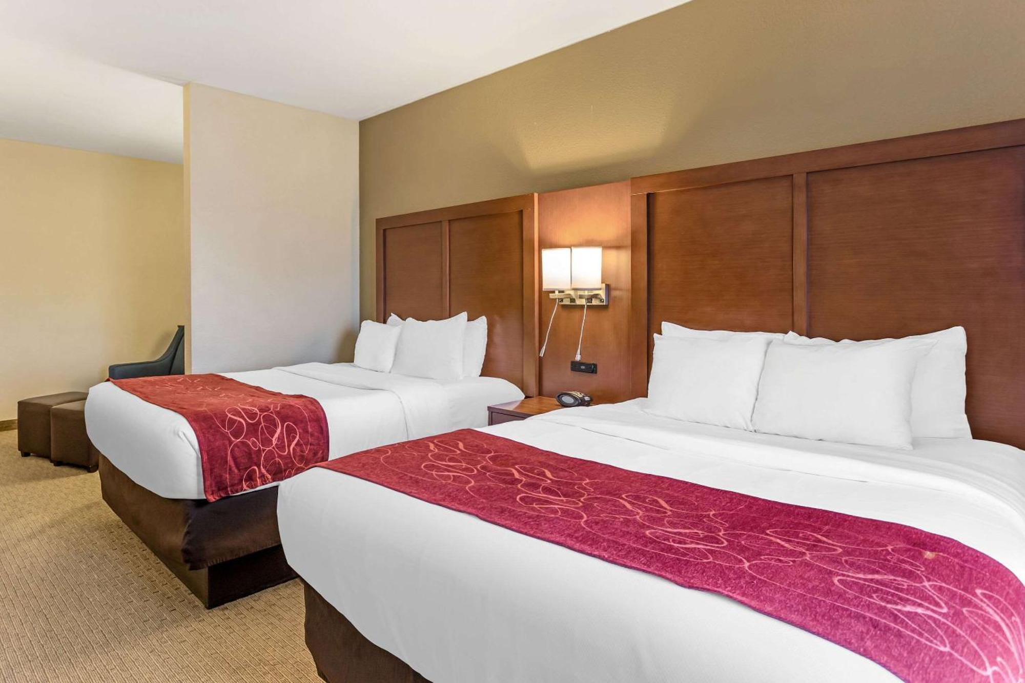 Comfort Suites South Point - Huntington Екстер'єр фото
