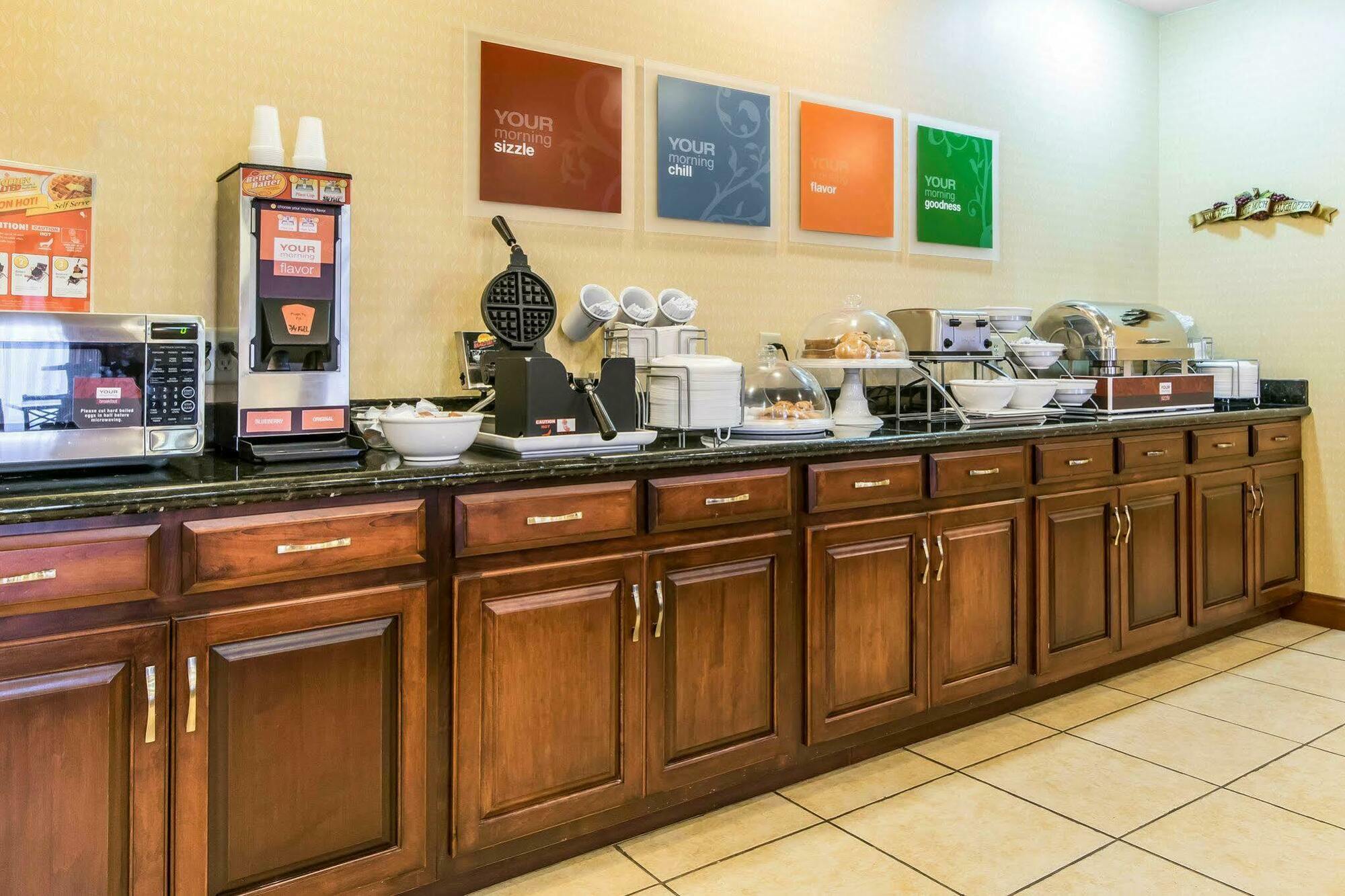 Comfort Suites South Point - Huntington Екстер'єр фото